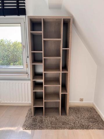 Xooon Boekenkast – 17 Vakken - Vol Hout – 75 x 30 x 190 cm beschikbaar voor biedingen