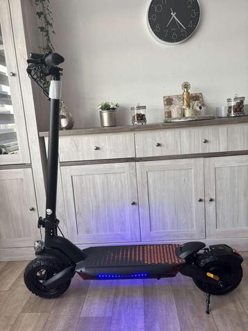 Elektrische Step T8 beschikbaar voor biedingen