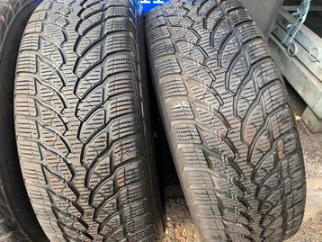 4 pneus Hiver sur jante 205/60 R16 92H beschikbaar voor biedingen