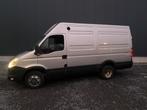 Iveco daily 3.0d 170pk 3.5T AIRCO, Auto's, Bestelwagens en Lichte vracht, Euro 5, Stof, Zwart, Iveco