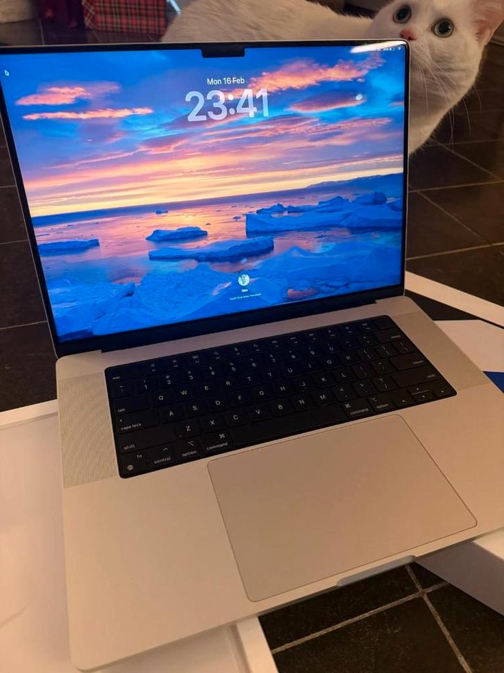 MacBook Pro 16" (2021) - M1 Pro - 16GB RAM, 512GB SSD QWERTY, Informatique & Logiciels, Apple Macbooks, Comme neuf, MacBook, 16 pouces