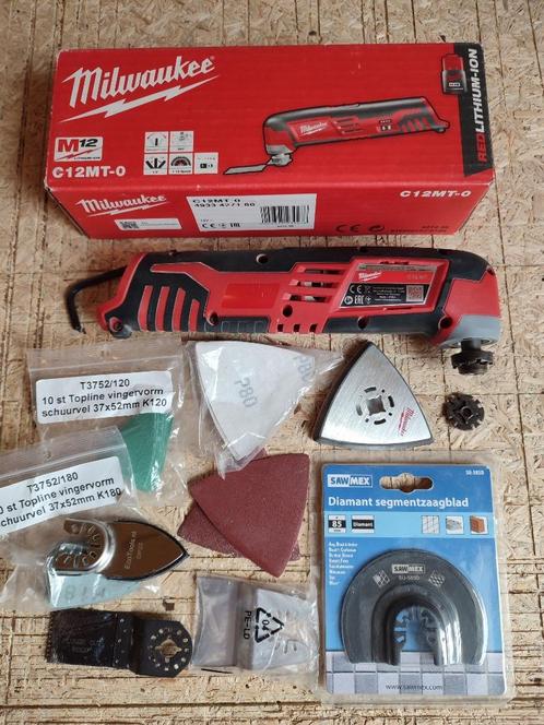 Milwaukee C12 MT-0 multitool en accessoires 12V, Doe-het-zelf en Bouw, Gereedschap | Handgereedschap, Zo goed als nieuw, Ophalen of Verzenden