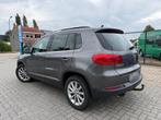 Volkswagen Tiguan Highline 2.0 TDI | 94000 km | Pano | Trekh, Auto's, Volkswagen, Voorwielaandrijving, Gebruikt, 4 cilinders, Bedrijf