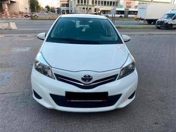TOYOTA Yaris, benzine eerste eigenaar, km: 132000, 1.0 cc va beschikbaar voor biedingen