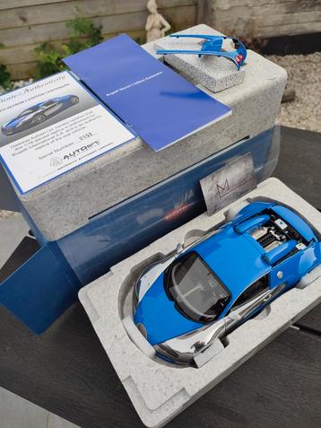Bugatti Veyron Centenary 1/18 Autoart Signature  beschikbaar voor biedingen