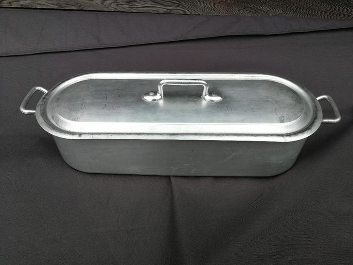 POISSONNIERE et/ou SAUMONIERE EN ALUMINIUM "BOURGEAT", Huis en Inrichting, Keuken | Potten en Pannen, Gebruikt, Pot, Bus of Blik