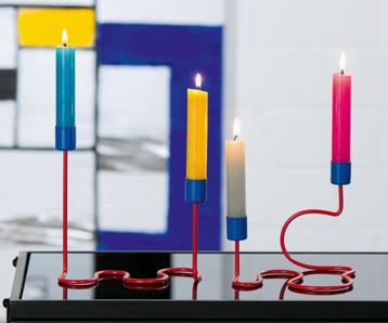 Retro Kaarsenhouder in Speelse Vorm – Rood Metaal | Eyecatch beschikbaar voor biedingen