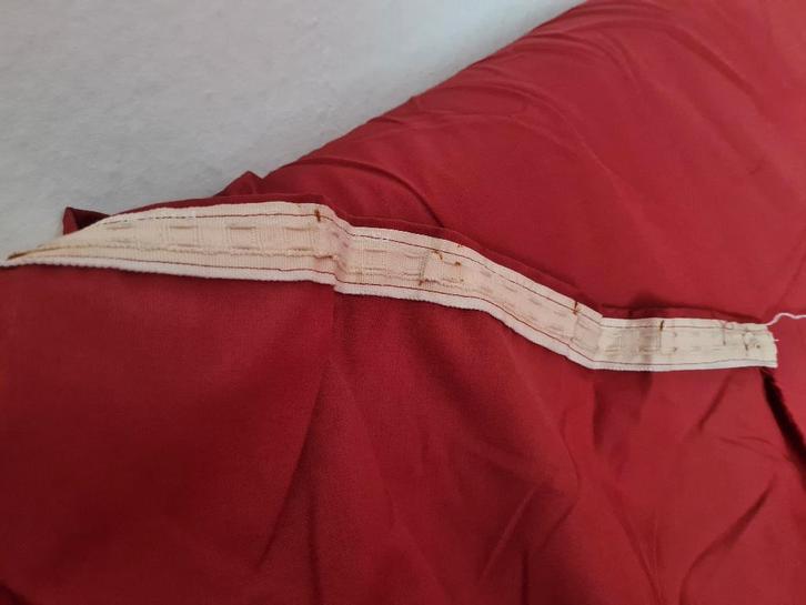 2 grote gemaakte overgordijnen afmeting stof: breedte 265 cm, Huis en Inrichting, Stoffering | Gordijnen en Lamellen, Ophalen of Verzenden