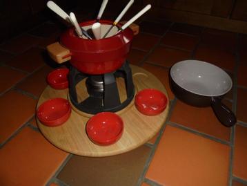 Fondue set, Le creuset,  gietijzer, op pasta