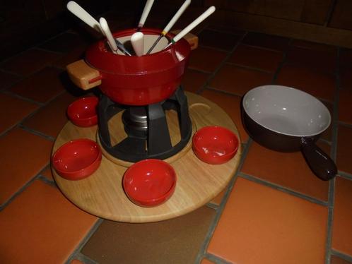 Fondue set, Le creuset,  gietijzer, op pasta, Electroménager, Fondue, Comme neuf, Service à fondue, Enlèvement