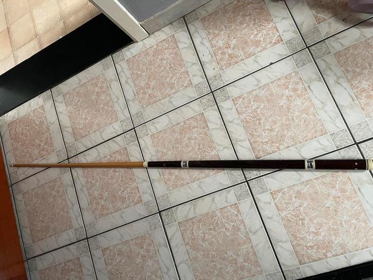 Mooie Buffalo biljartkeu – massief hout – driedelig – 141 cm, Sport en Fitness, Biljarten en Poolen, Zo goed als nieuw, Keu of Ballen