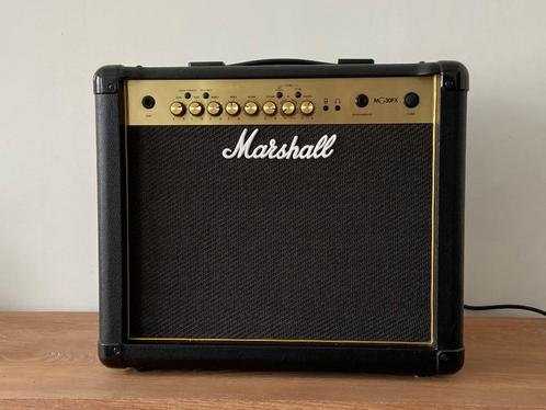 Marshall MG30 CFx  versterker, Muziek en Instrumenten, Versterkers | Bas en Gitaar, Zo goed als nieuw, Ophalen