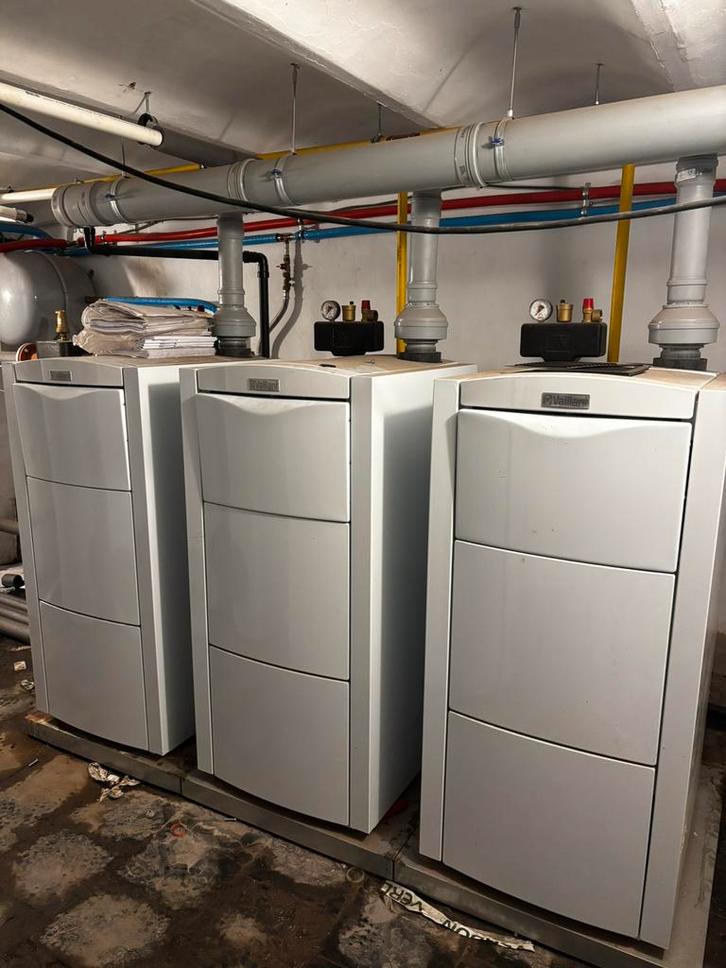 VALIANT VERWARMINGSSYSTEEM (BIJNA NIEUW), Doe-het-zelf en Bouw, Verwarming en Radiatoren, Zo goed als nieuw, Ophalen