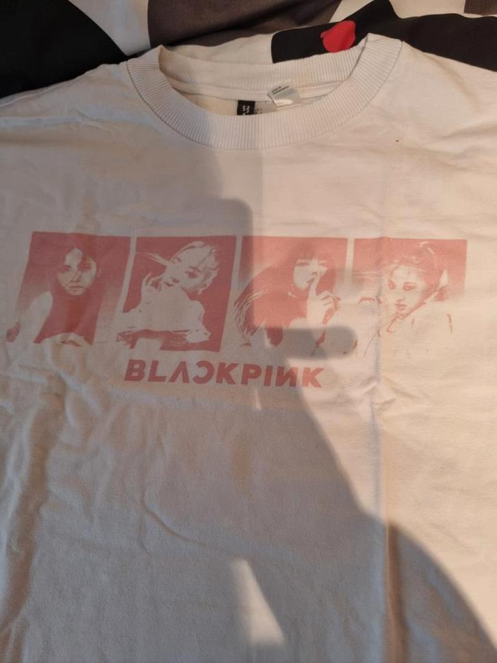 In super perfecte staat 
Black Pink K-POP t-shirt 
Maat: L v, Kleding | Dames, Grote Maten, Zo goed als nieuw, Ophalen of Verzenden