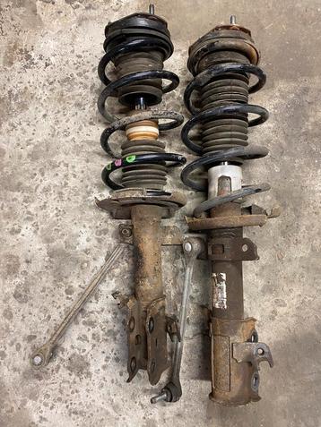 Ford Fiesta Schokbrekers complete links en rechts  beschikbaar voor biedingen
