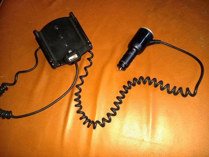 Brodit 512723 Support voiture chargeur allume cigare tb état, Télécoms, Téléphonie mobile | Chargeurs pour téléphone, Utilisé