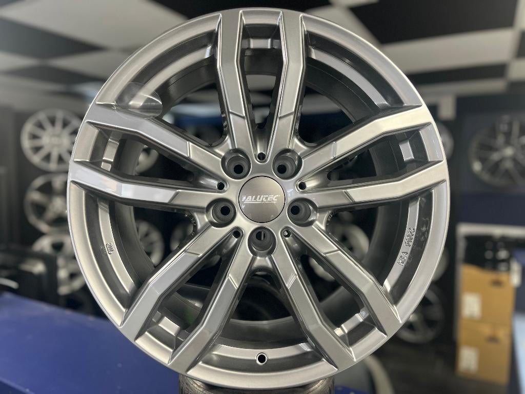 IN STOCK: NIEUWE set 19 inch 5x114.3 Alutec alu sportwielen, Auto-onderdelen, Overige Auto-onderdelen, Citroën, Daihatsu, Fiat