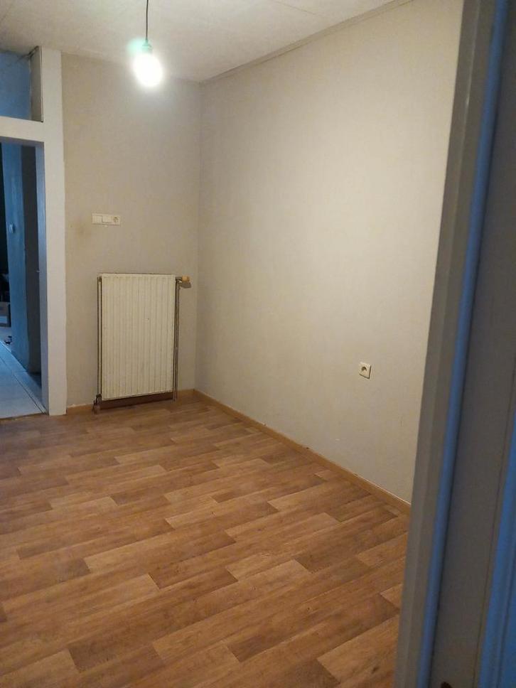 Te huur: Appartement met 2 slpks en koer te Borgerhout., Immo, Appartementen en Studio's te huur, 50 m² of meer