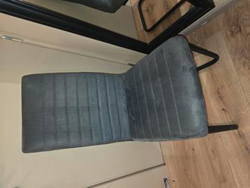 6x stoelen  beschikbaar voor biedingen