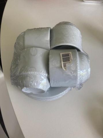 4 kopjes + schoteltjes - nieuw - wit beschikbaar voor biedingen