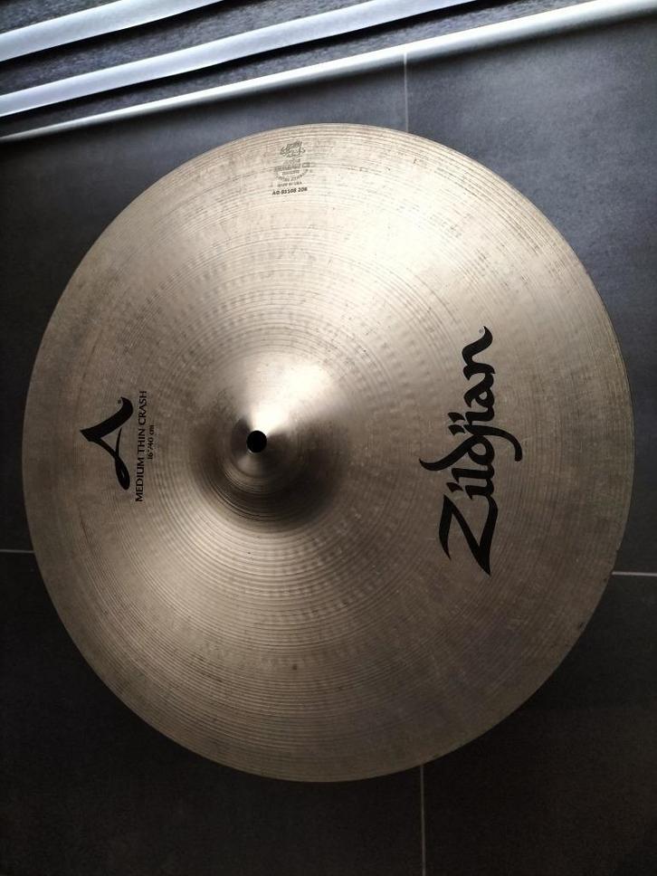2) Crash Zildjian A, Muziek en Instrumenten, Drumstellen en Slagwerk, Gebruikt, Overige merken, Ophalen of Verzenden