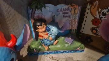 Disney Traditions - Storybook Lilo & Stitch beschikbaar voor biedingen