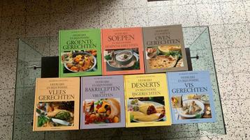 Serie van 7 kookboeken beschikbaar voor biedingen