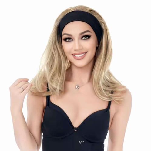 Pruik lang haar in laagjes in blondmix met haarband, Handtassen en Accessoires, Uiterlijk | Haarverzorging, Nieuw, Pruik of Haarverlenging