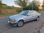 Onberispelijke Mercedes-Benz 300d w124, Auto's, Mercedes-Benz, Stof, Euro 6, Parkeersensor, Particulier
