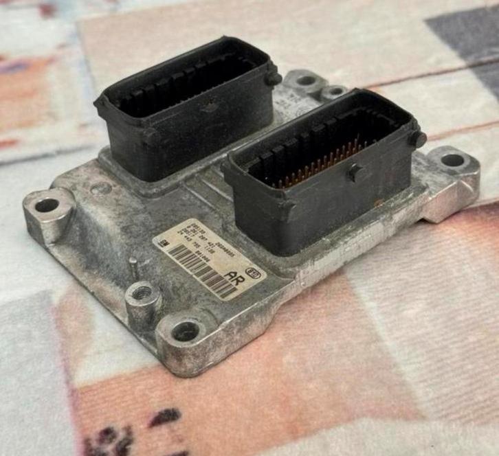 Ordinateur moteur Opel Corsa C 1.0 12V Ecu 0261207421 F08/68, Autos : Pièces & Accessoires, Électronique & Câbles, Opel, Utilisé