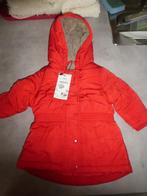 Rode winterjas, maat 74 voor meisjes, JBC - Nieuw, Fille, Enlèvement ou Envoi, Manteau, Neuf