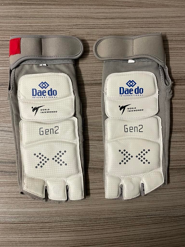 Daedo Gen2 elektronische voetbeschermers – Taekwondo, Sport en Fitness, Vechtsporten en Zelfverdediging, Zo goed als nieuw, Taekwondo