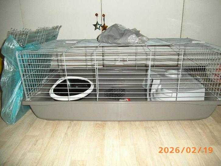 Grande cage a rongeurs et accessoires a vendre, Animaux & Accessoires, Rongeurs & Lapins | Cages & Clapiers, Comme neuf, Cage