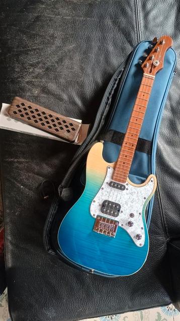 Flight pathfinder elektrische ukulele met versterker beschikbaar voor biedingen