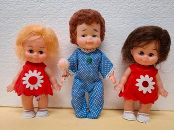 3 retro meisjes popjes beschikbaar voor biedingen