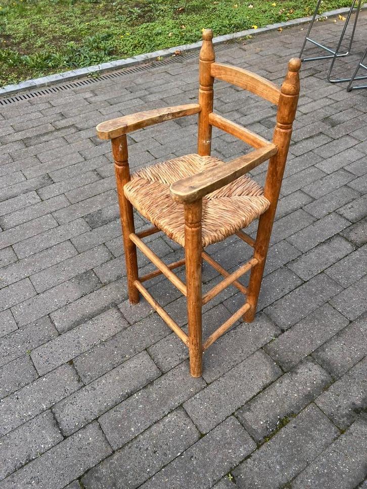 Kinderstoel hout/riet, Kinderen en Baby's, Kinderstoelen, Zo goed als nieuw, Overige typen, Ophalen