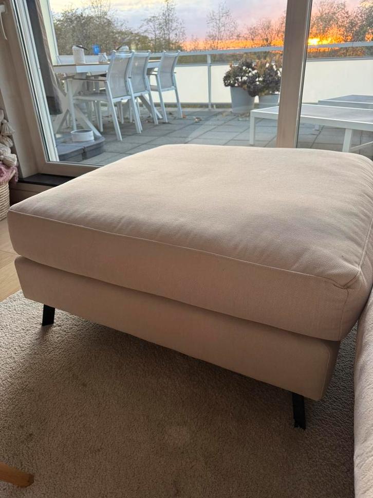 Poef, Huis en Inrichting, Zetels | Voetbanken en poefs, Zo goed als nieuw, Ophalen