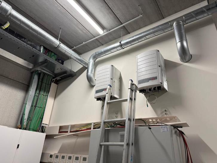 2 omvormers 168 optimizers SolarEdge, Doe-het-zelf en Bouw, Zonnepanelen en Toebehoren, Gebruikt, Overige typen, Ophalen