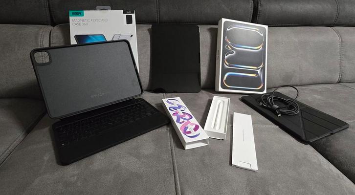 iPad Pro 11" M4 (2024) 256GB Like New Full Package, Computers en Software, Tablet-hoezen, Ophalen of Verzenden