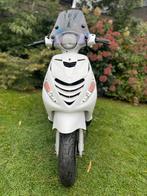 Piaggio Zip 4takt 2v in zeer nette staat A klasse, Fietsen en Brommers, Scooters | Piaggio, Ophalen, Zo goed als nieuw, Zip