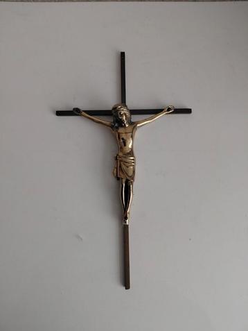 Kruis beschikbaar voor biedingen