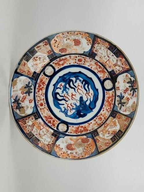 Antieke Imari schotel met Draken pattern, Antiek en Kunst, Kunst | Niet-Westerse kunst, Ophalen of Verzenden