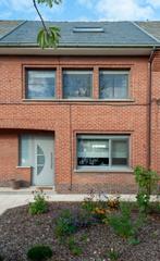 Charmante en instapklare woning te koop in Kapelle o/d Bos, Immo, 200 tot 500 m², 165 m², 3 kamers, Tussenwoning