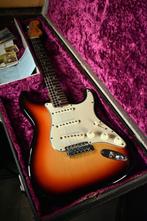 1965 Fender Stratocaster sunburst, Muziek en Instrumenten, Snaarinstrumenten | Gitaren | Elektrisch, Ophalen, Zo goed als nieuw