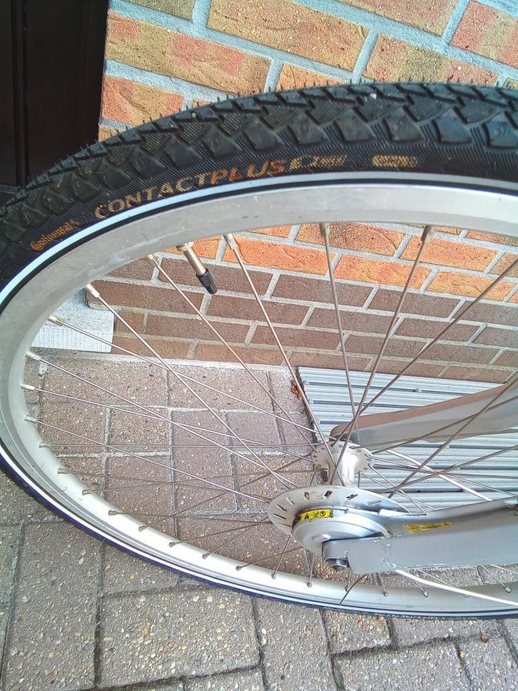 Sparta damesfiets zonder batterijen  met nieuwe banden, Fietsen en Brommers, Fietsonderdelen, Zo goed als nieuw, Ophalen