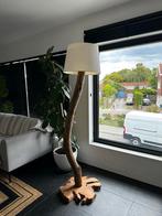 Vloerlamp, Enlèvement, Bois