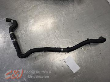 Radiateurslang van een Renault Trafic beschikbaar voor biedingen