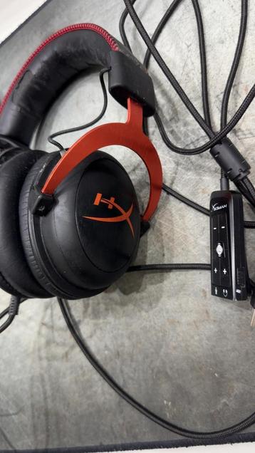 HyperX Cloud V2, On-ear, Microphone repliable, Enlèvement, Utilisé