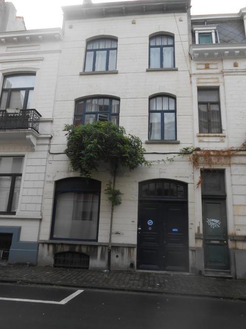 Maison de Maître à restaurer, Immo, Huizen en Appartementen te koop, Brussel, tot 200 m², Tussenwoning, F