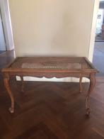 Rieten salon tafel, Ophalen